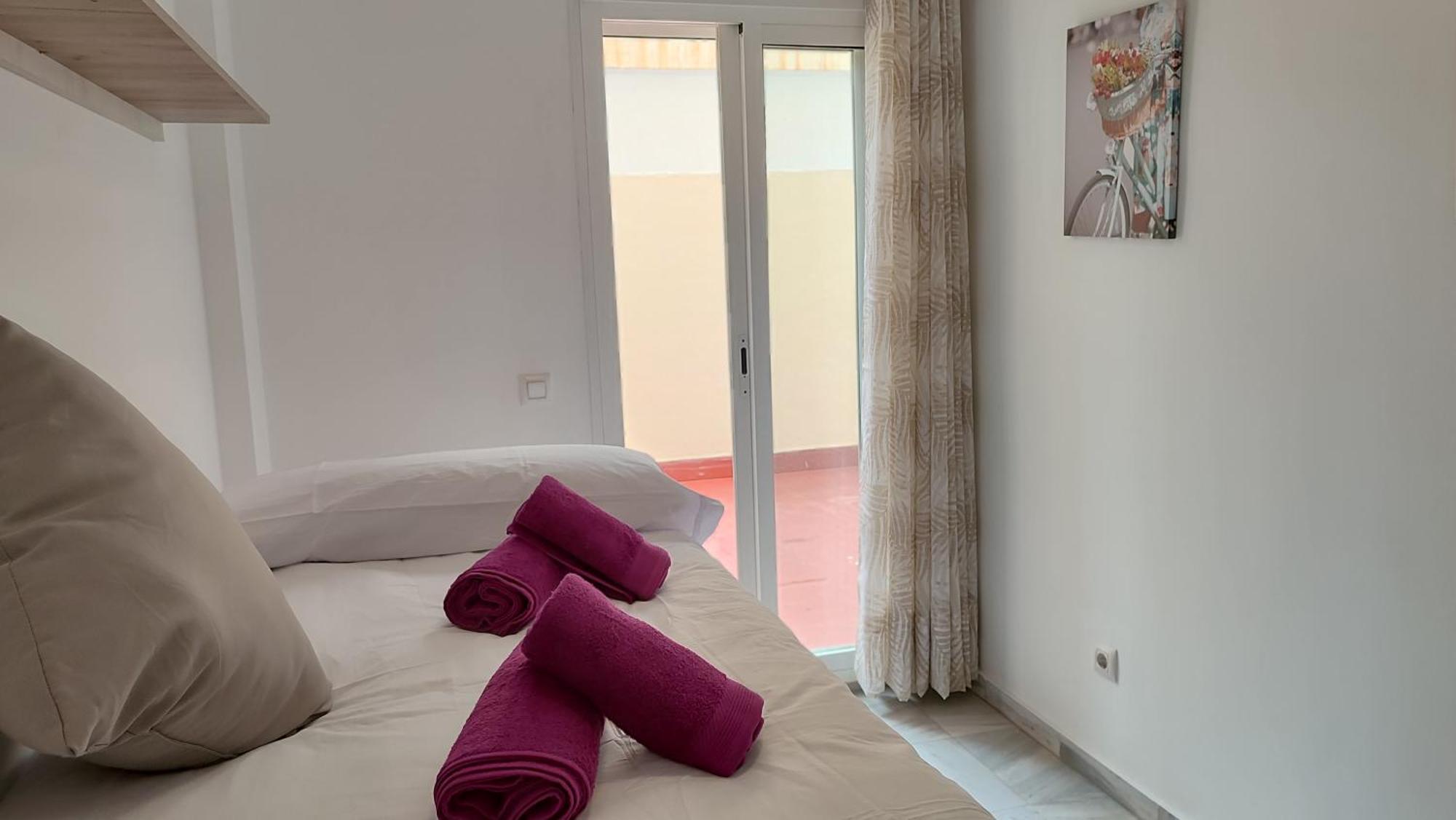 Apartamentos Seneca Junto Al Centro มาลากา ภายนอก รูปภาพ