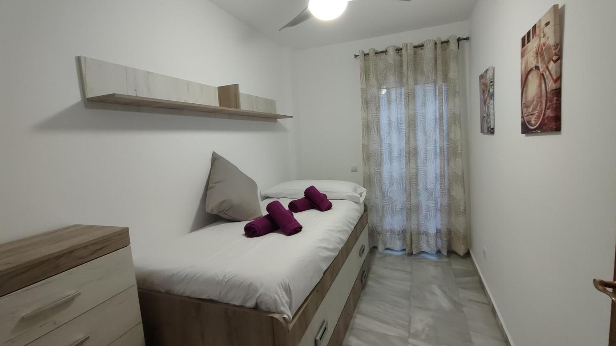 Apartamentos Seneca Junto Al Centro มาลากา ภายนอก รูปภาพ
